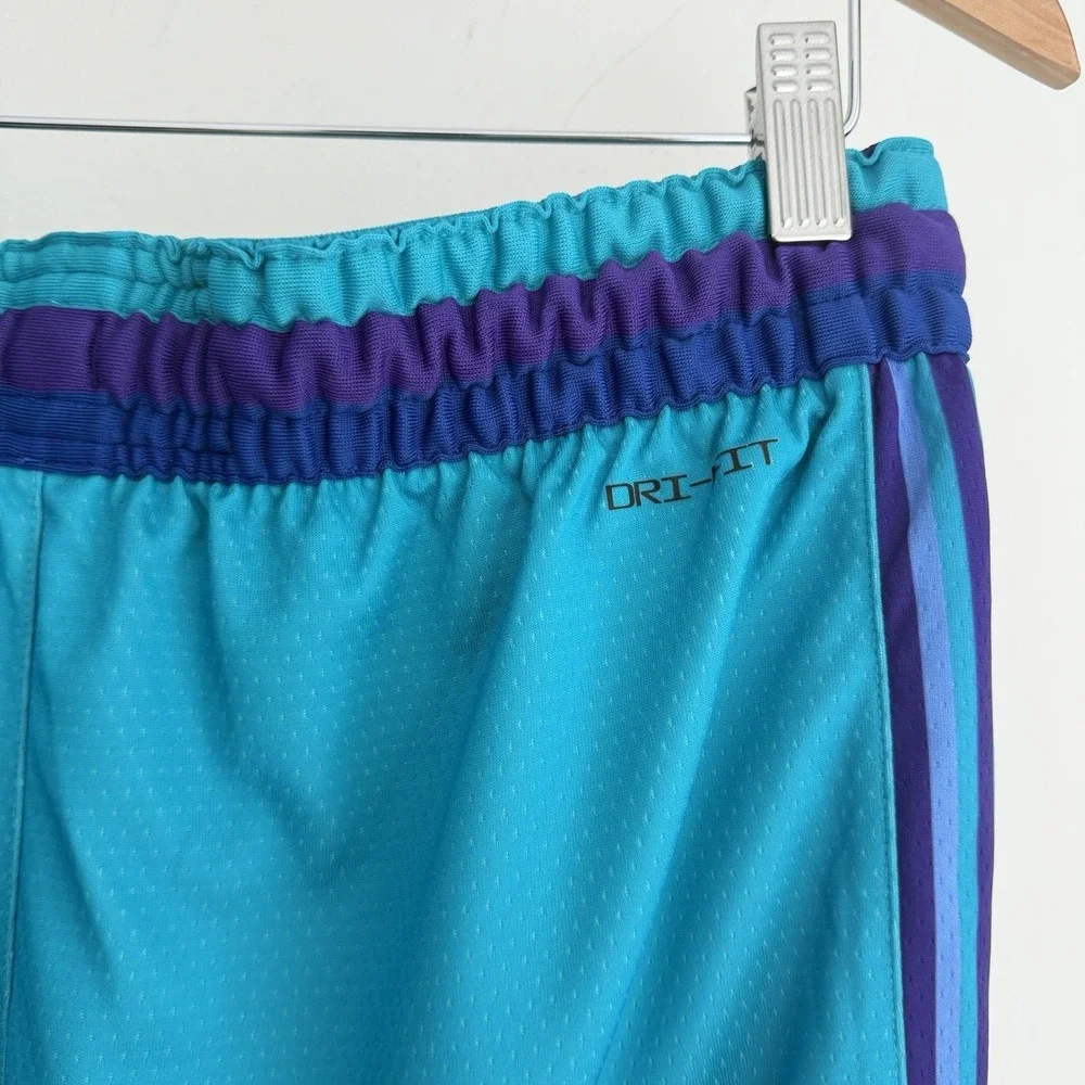 Jordan Charlotte Hornets Game Shorts 38 Large NBS Swingman Teal Hardwood Classic
